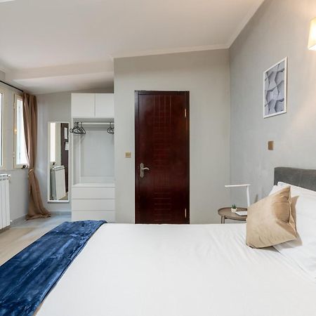 Portafortuna Guesthouse - Close To Colosseum Roma Exterior foto