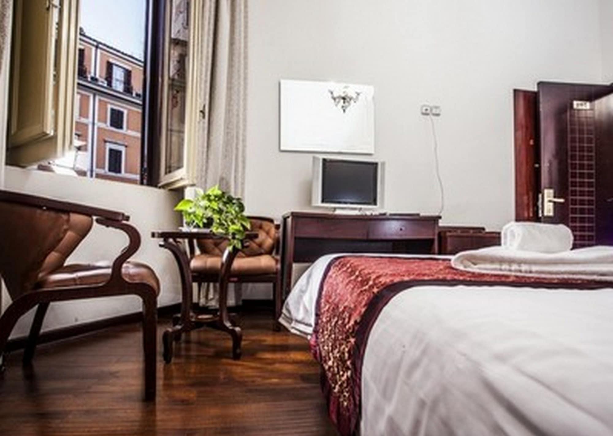 Portafortuna Guesthouse - Close To Colosseum Roma Exterior foto
