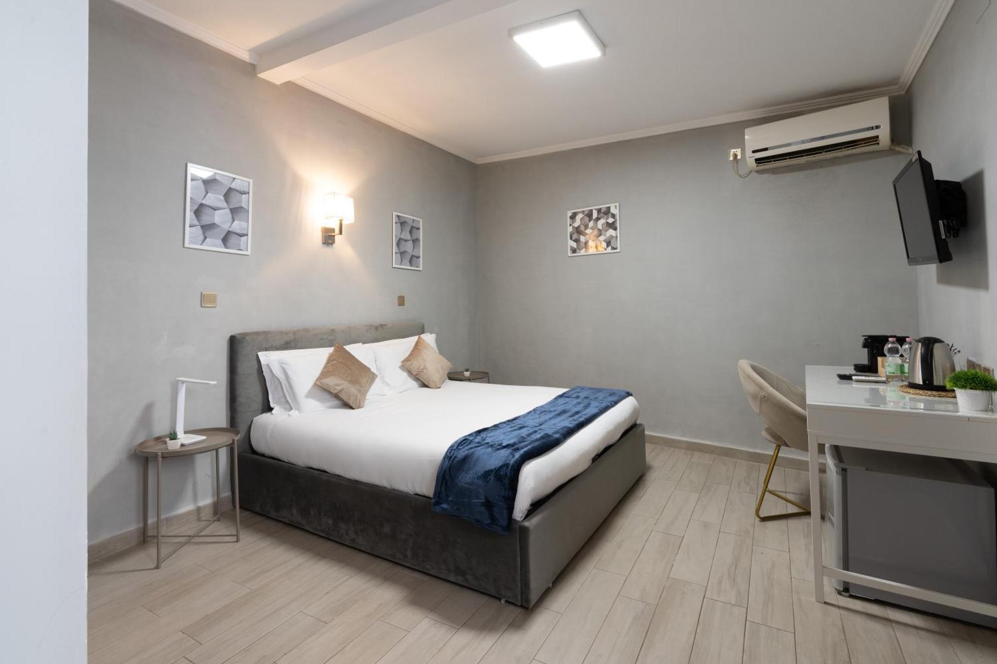 Portafortuna Guesthouse - Close To Colosseum Roma Exterior foto