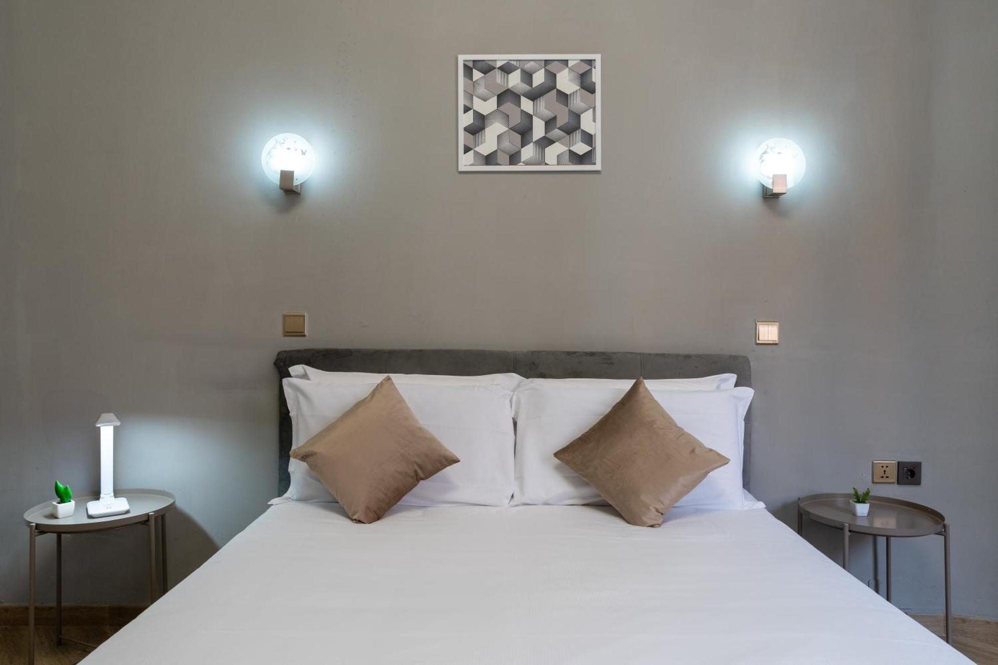Portafortuna Guesthouse - Close To Colosseum Roma Exterior foto