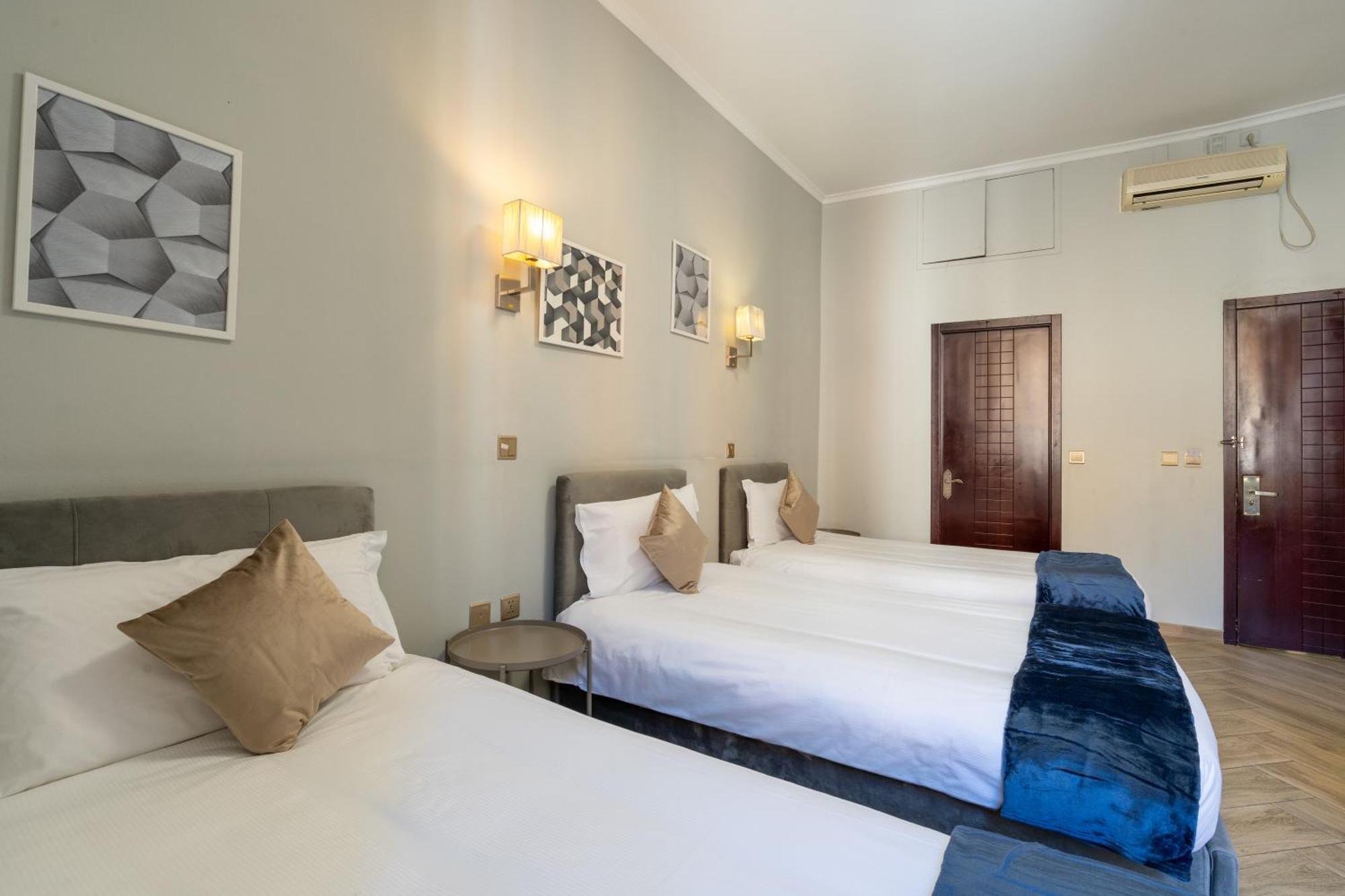 Portafortuna Guesthouse - Close To Colosseum Roma Exterior foto