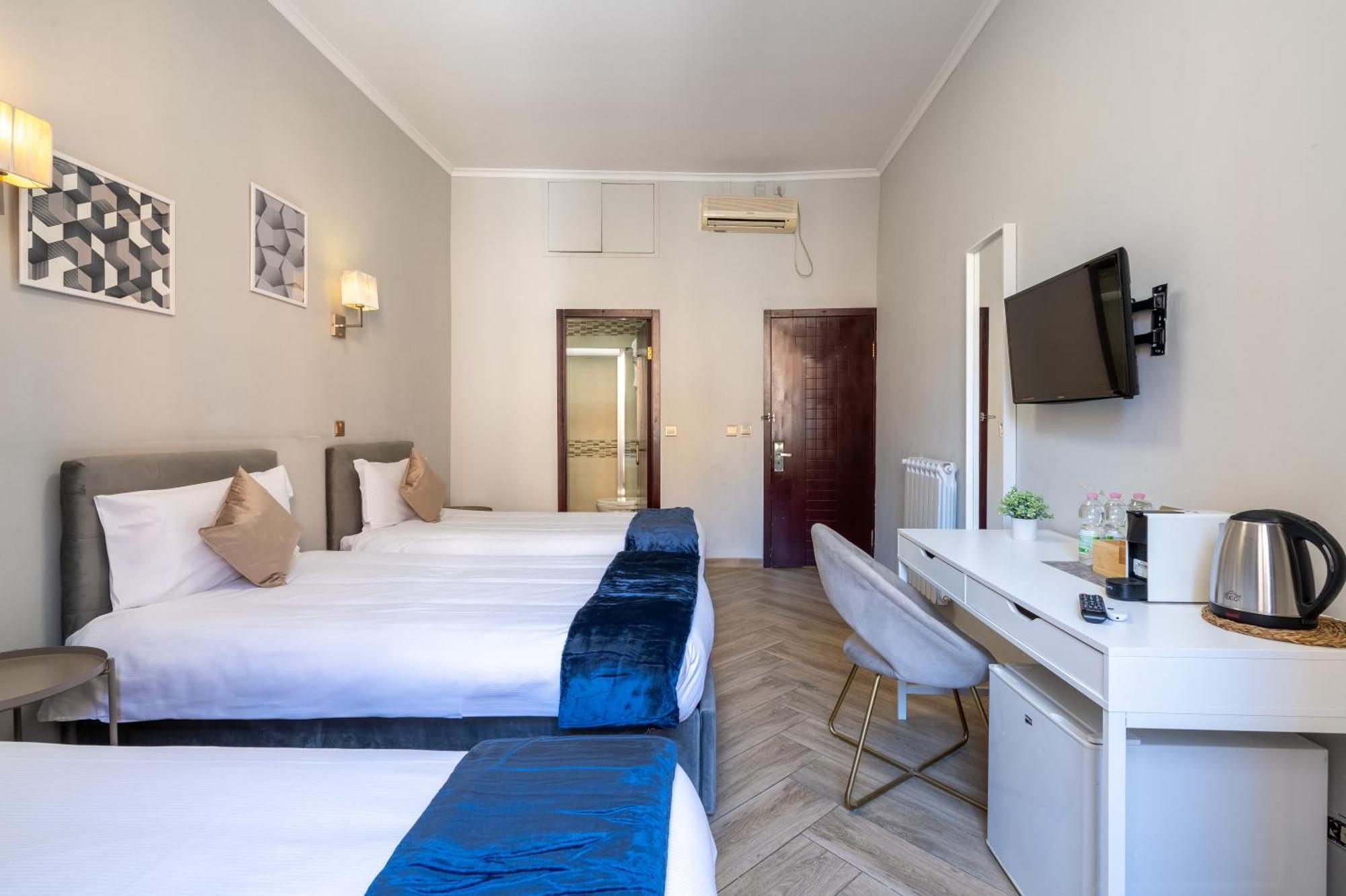 Portafortuna Guesthouse - Close To Colosseum Roma Exterior foto