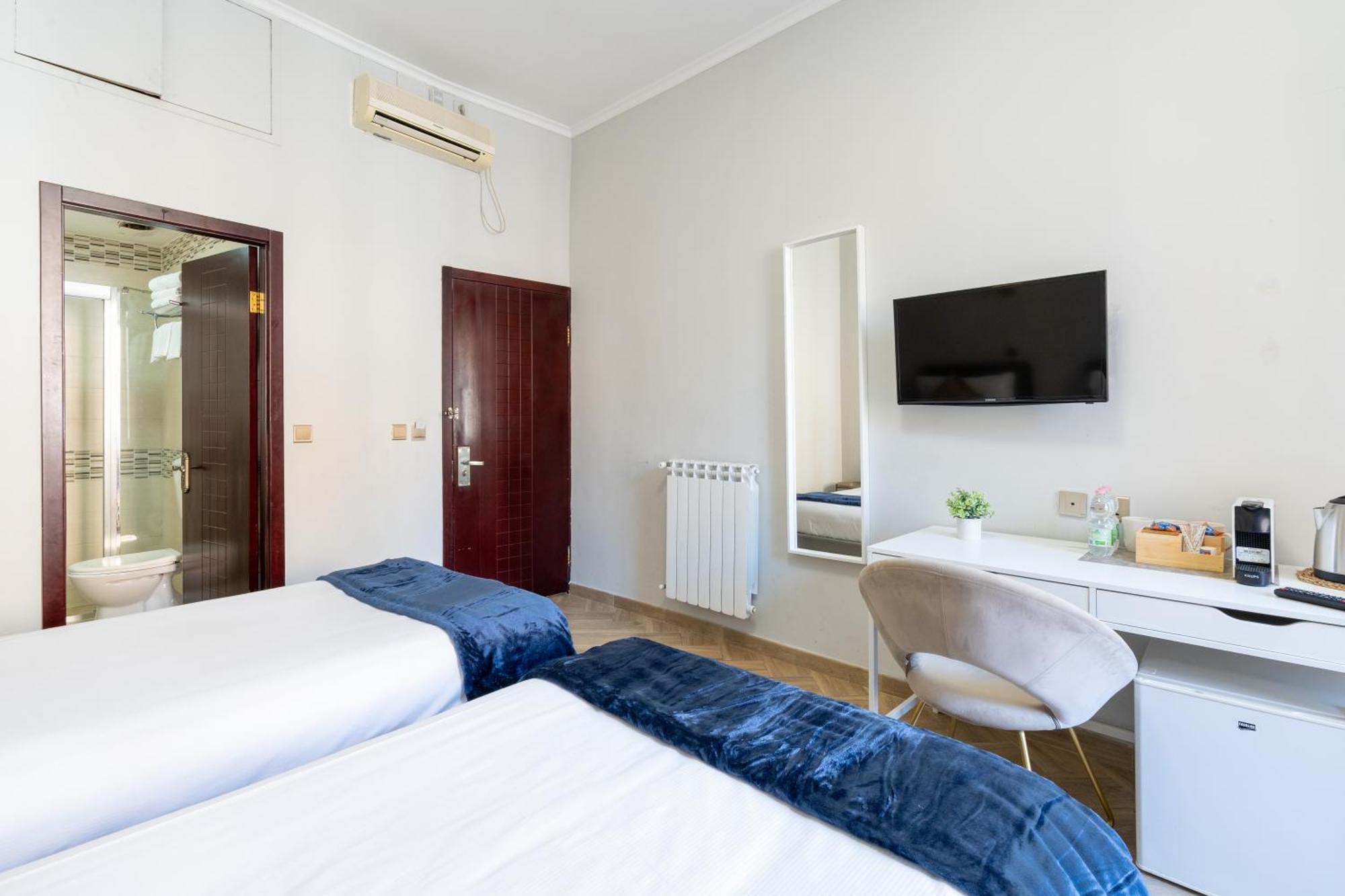 Portafortuna Guesthouse - Close To Colosseum Roma Exterior foto