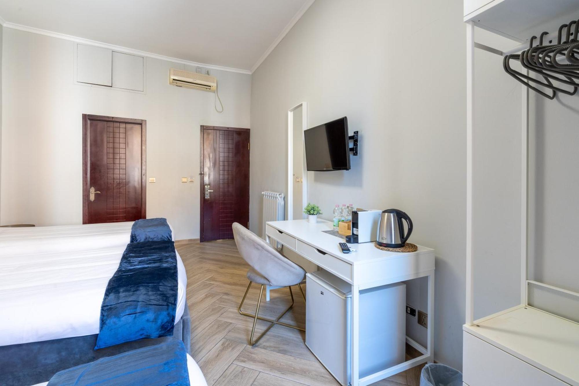 Portafortuna Guesthouse - Close To Colosseum Roma Exterior foto